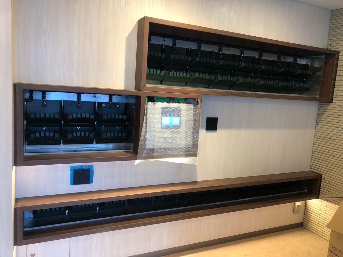 壁面緑化 【 屋内:プラティコ式壁面緑化パネル使用 】 121の施工写真2