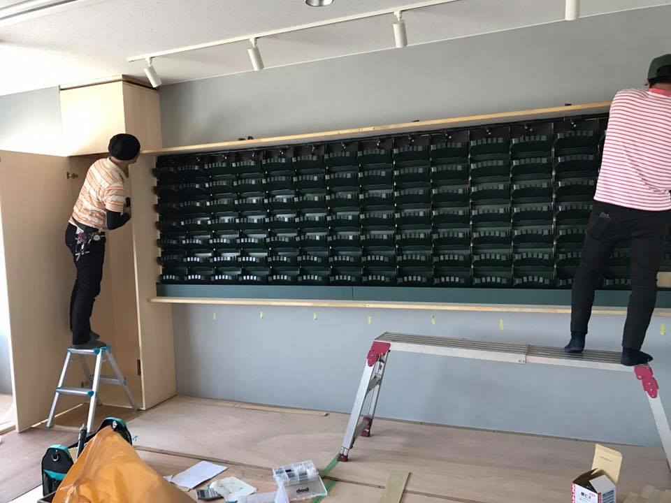 壁面緑化 【 屋内:プラティコ式壁面緑化パネル使用 】 143の施工写真3