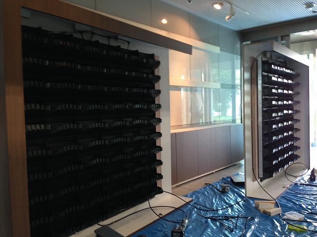 壁面緑化 【 屋内:プラティコ式壁面緑化パネル使用 】 2の施工写真2