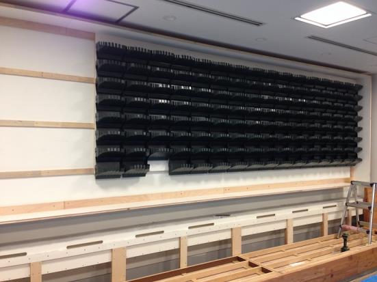 壁面緑化 【 屋内:プラティコ式壁面緑化パネル使用 】 5の施工写真3