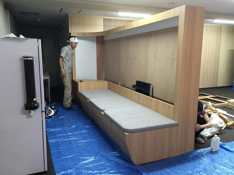 壁面緑化 【 屋内:プラティコ式壁面緑化パネル使用 】 31の施工写真2